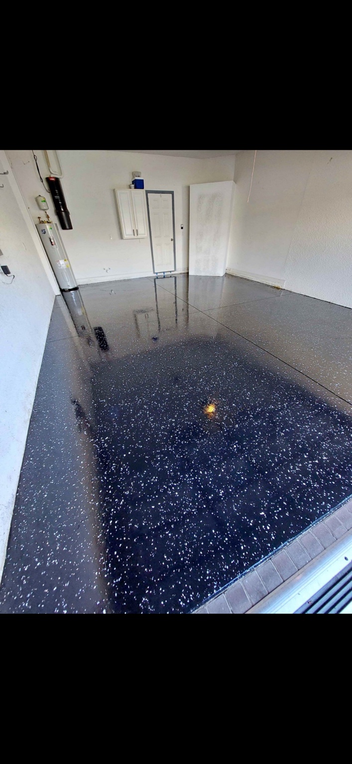 Black flake epoxy garage floor